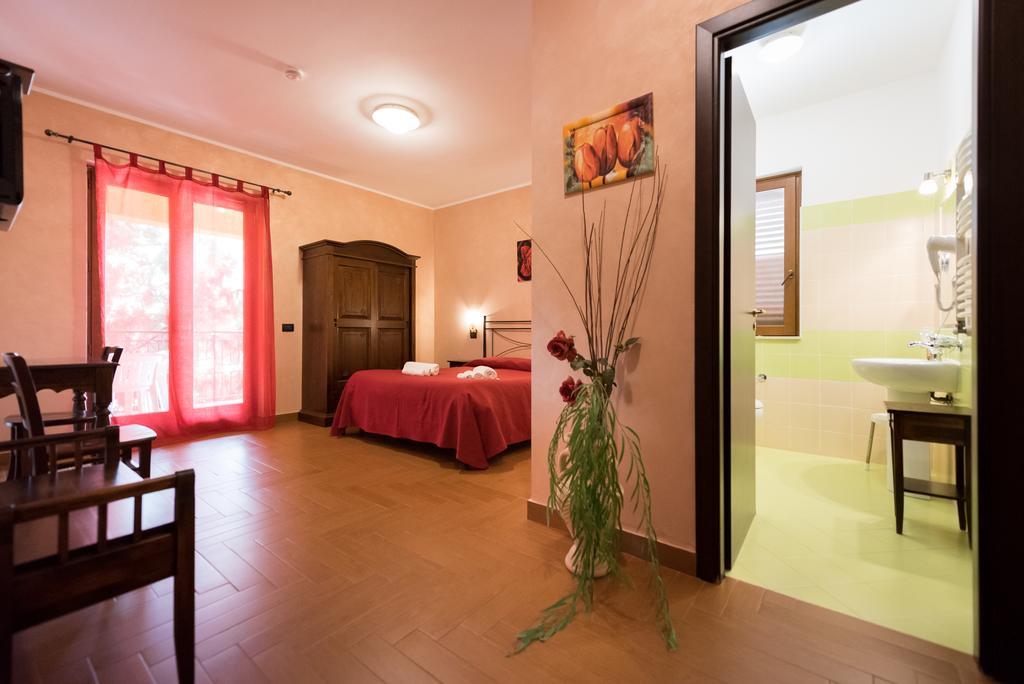 Penzion Valle Himara Piana Degli Albanesi Exteriér fotografie